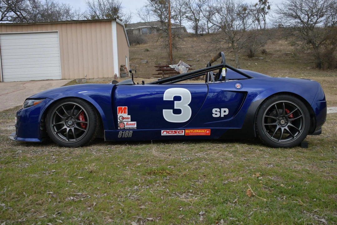Factory Five 818 - Image 3 of 31