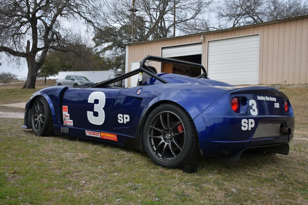 Factory Five 818 - Image 4 of 31