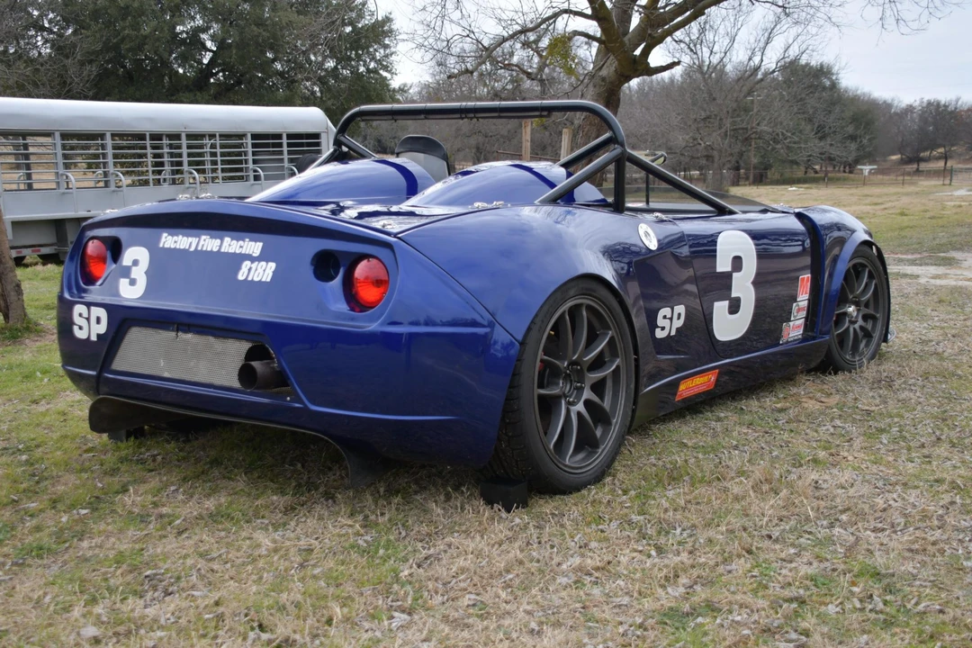 Factory Five 818 - Image 7 of 31