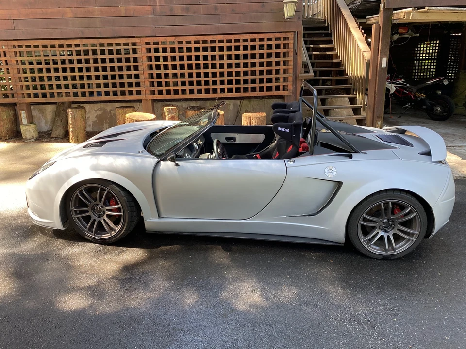 Factory Five 818 - Image 13 of 31