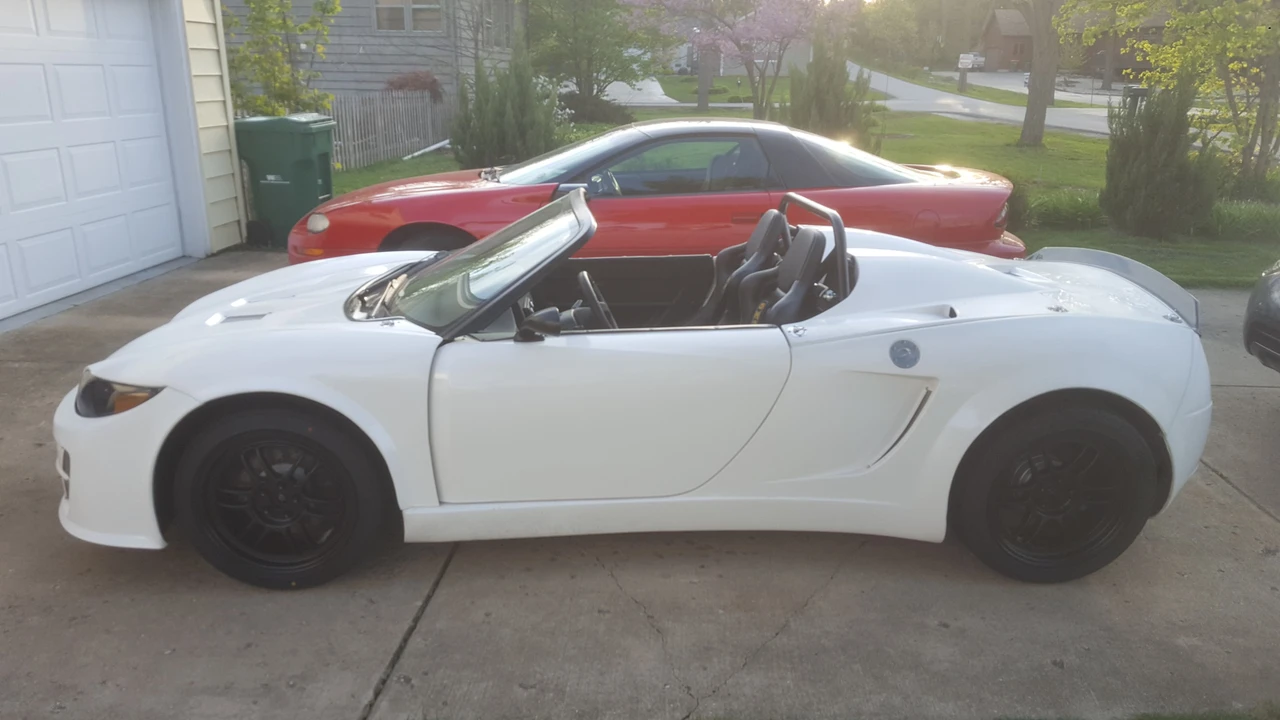 Factory Five 818 - Image 4 of 31