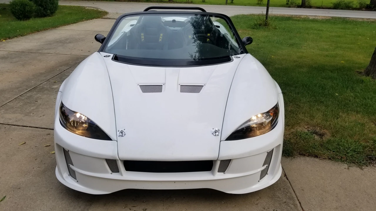 Factory Five 818 - Image 2 of 31