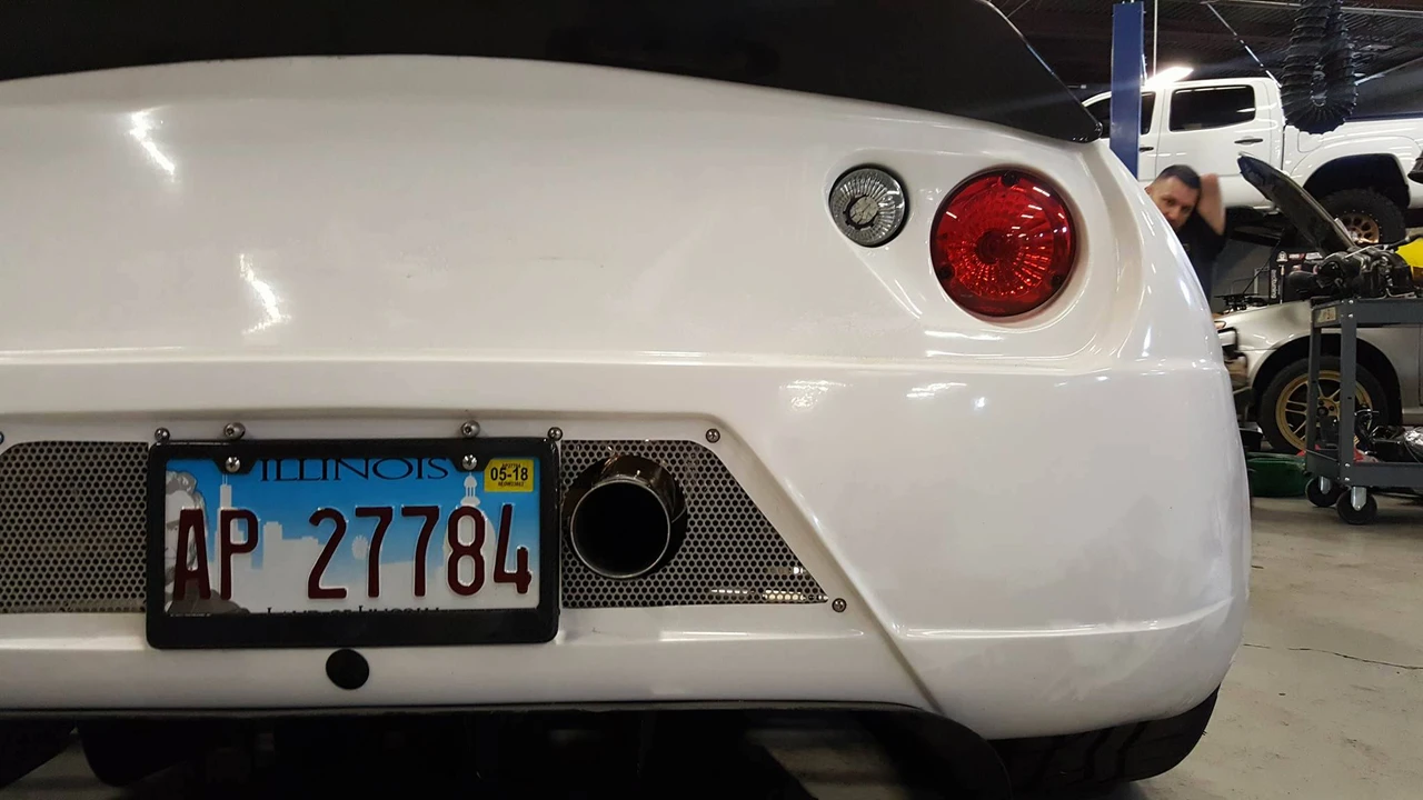Factory Five 818 - Image 8 of 31