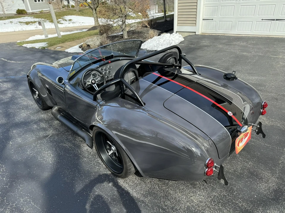 Shelby Cobra Replica - Image 17 of 31