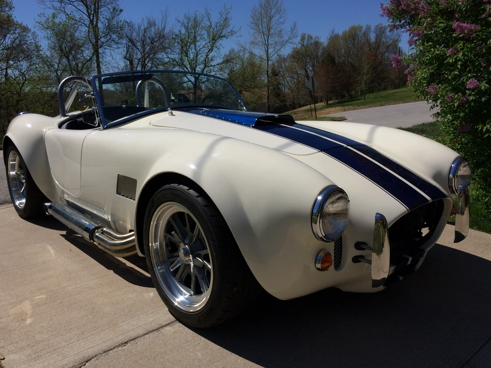 Shelby Cobra Replica - Image 19 of 31