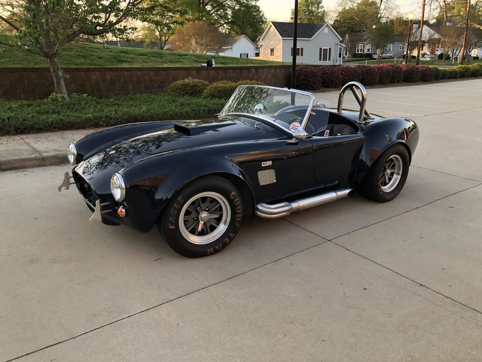 Shelby Cobra Replica - Image 4 of 31
