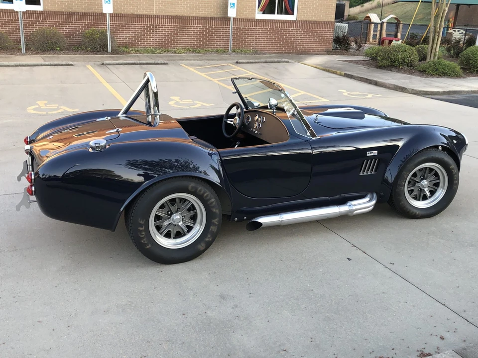 Shelby Cobra Replica - Image 12 of 31