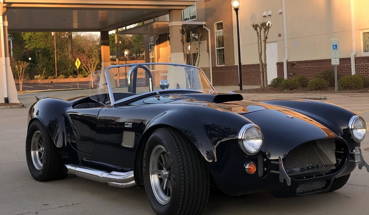 Shelby Cobra Replica - Image 10 of 31