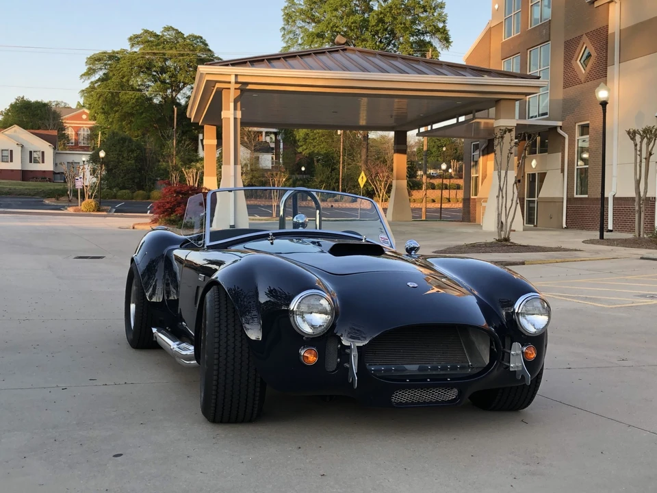 Shelby Cobra Replica - Image 8 of 31