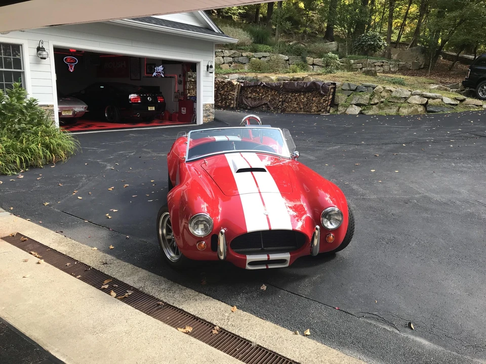 Shelby Cobra Replica - Image 21 of 31