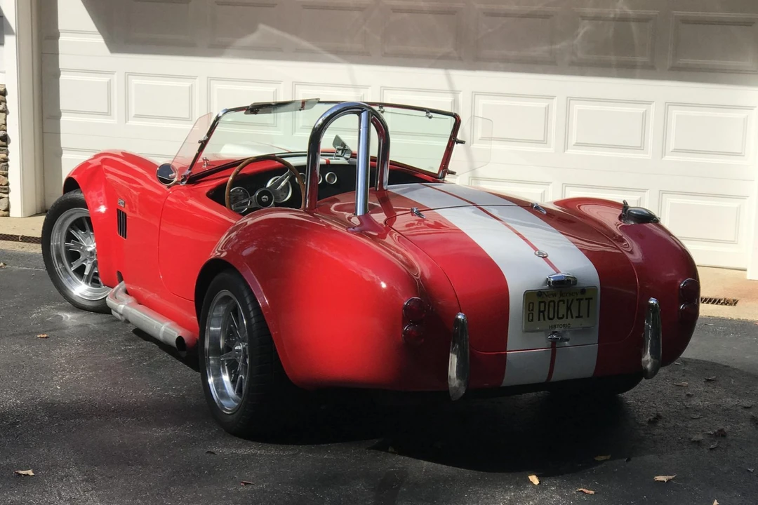 Shelby Cobra Replica - Image 15 of 31