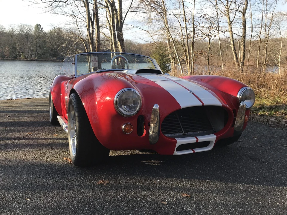 Shelby Cobra Replica - Image 9 of 31