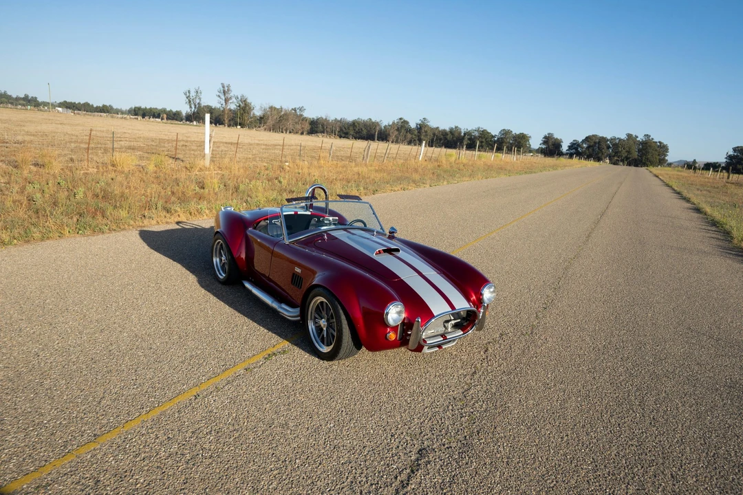 Shelby Cobra Replica - Image 5 of 31