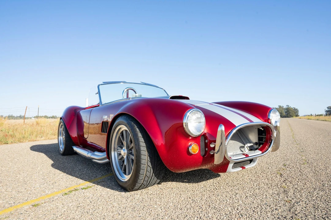 Shelby Cobra Replica - Image 2 of 31