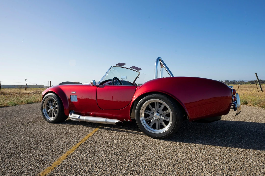 Shelby Cobra Replica - Image 14 of 31