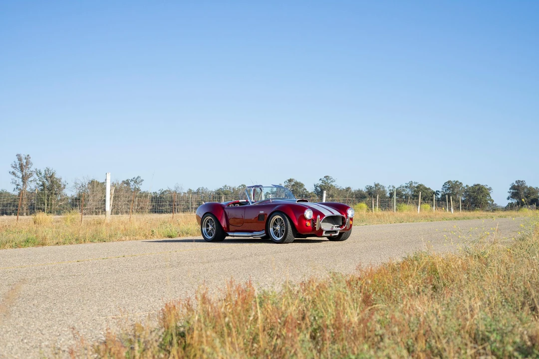 Shelby Cobra Replica - Image 9 of 31