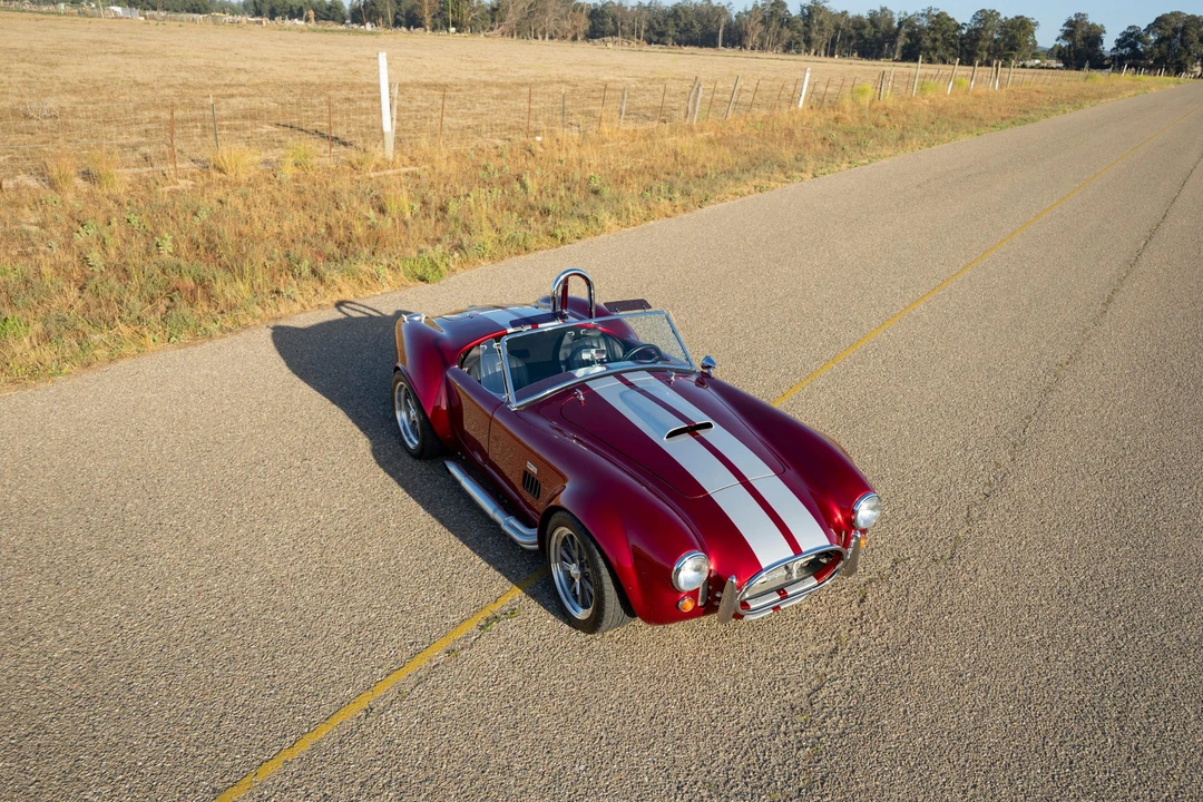 Shelby Cobra Replica - Image 8 of 31