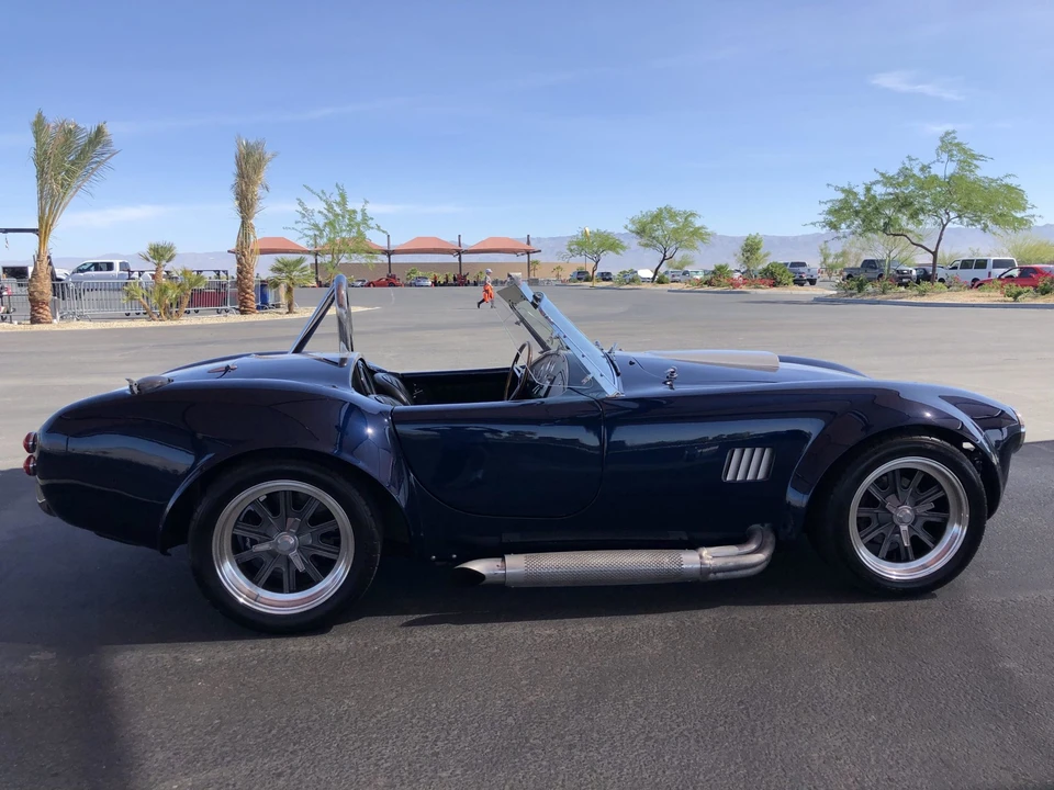Shelby Cobra Replica - Image 13 of 31