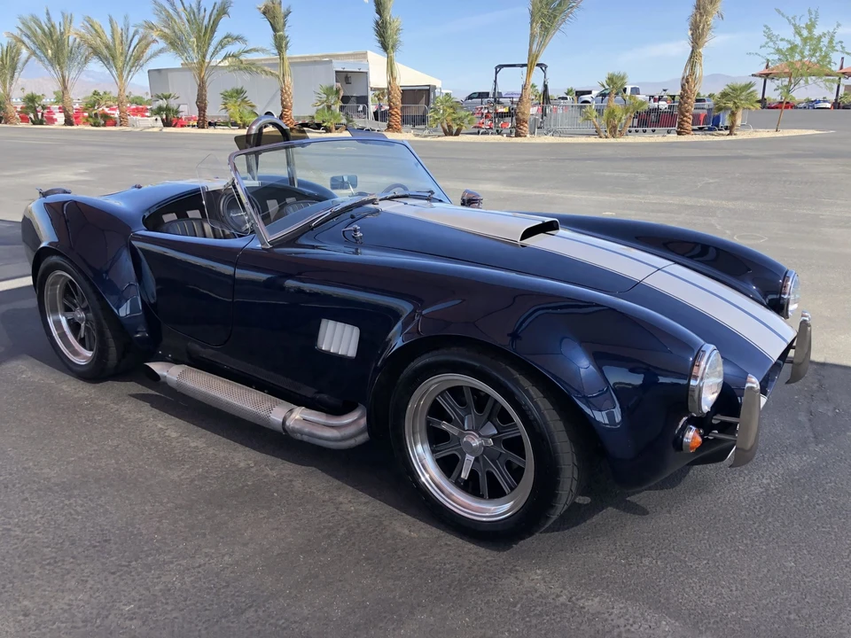 Shelby Cobra Replica - Image 11 of 31
