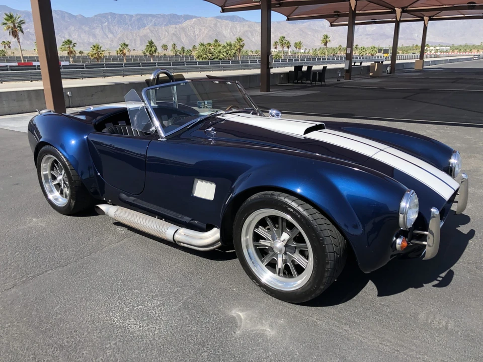 Shelby Cobra Replica - Image 10 of 31