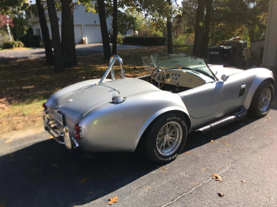 Shelby Cobra Replica - Image 11 of 31