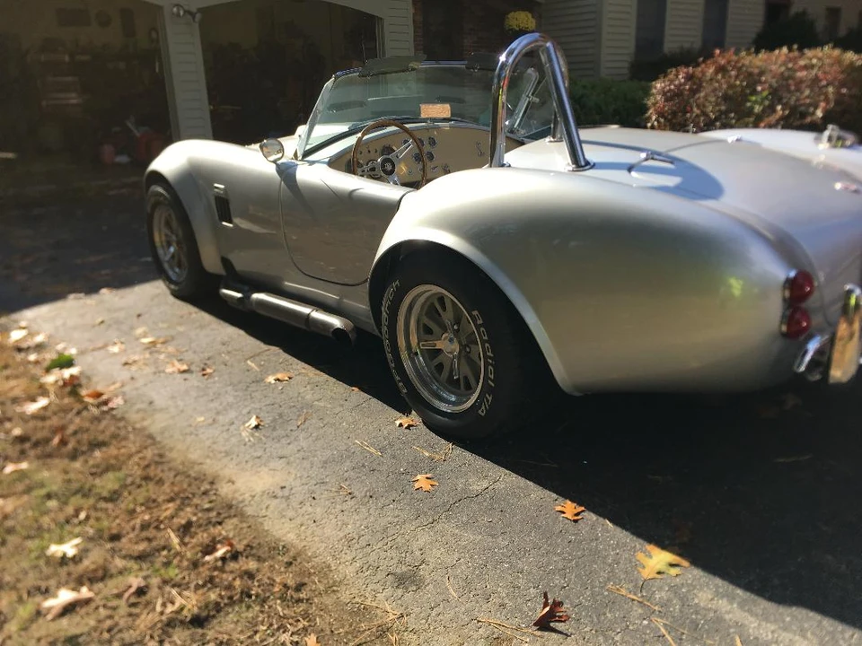 Shelby Cobra Replica - Image 8 of 31