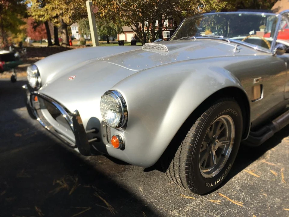 Shelby Cobra Replica - Image 4 of 31
