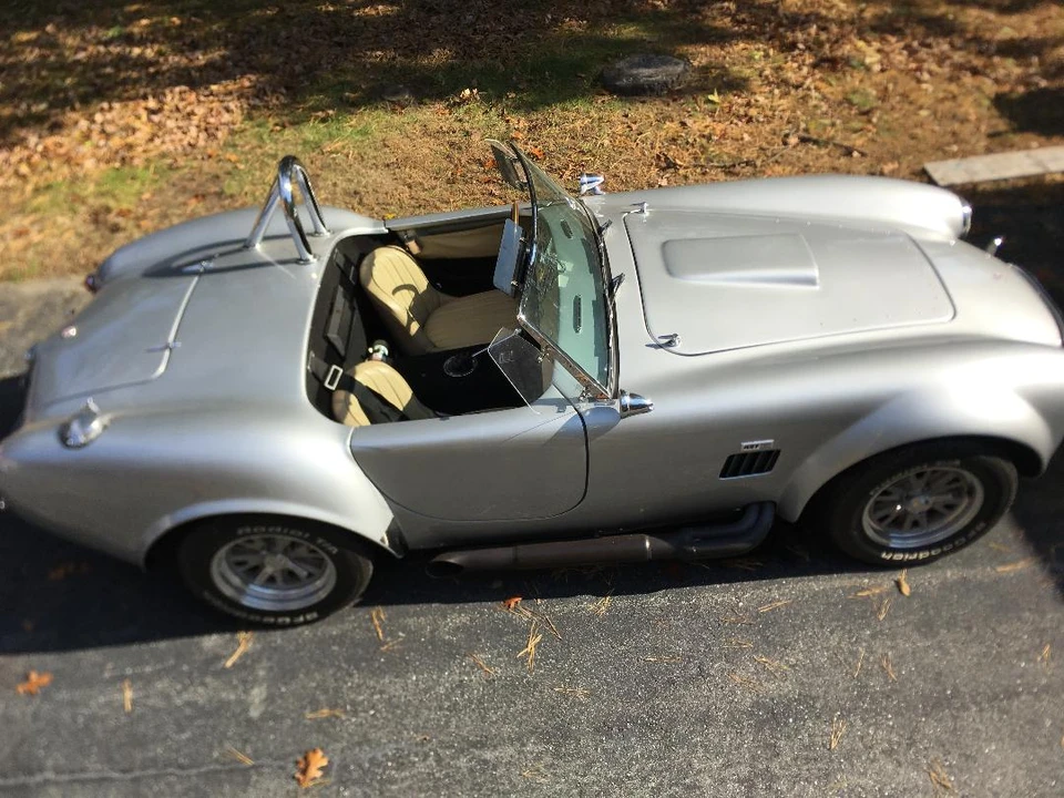 Shelby Cobra Replica - Image 13 of 31