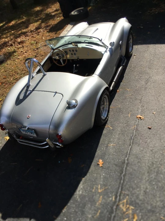 Shelby Cobra Replica - Image 10 of 31