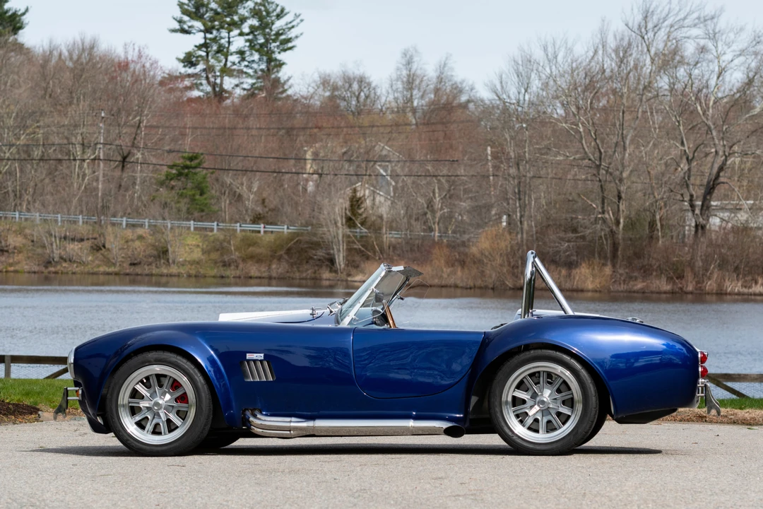 Shelby Cobra Replica - Image 2 of 31