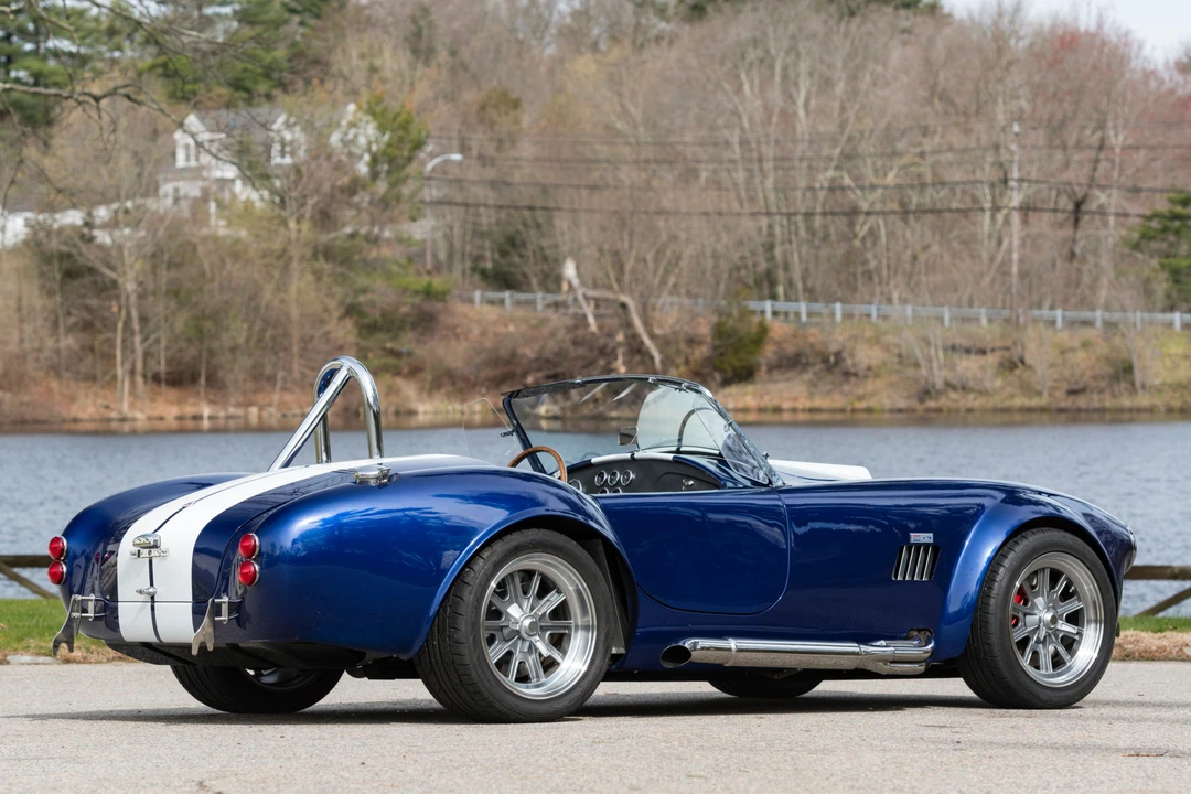 Shelby Cobra Replica - Image 15 of 31