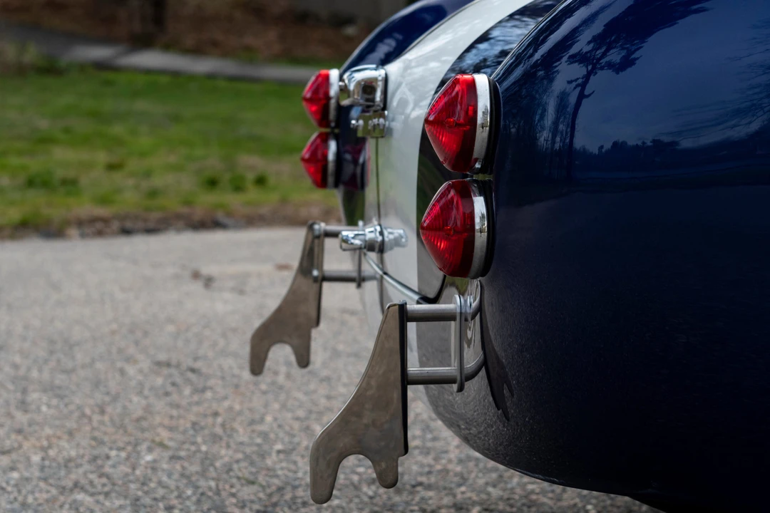 Shelby Cobra Replica - Image 28 of 31