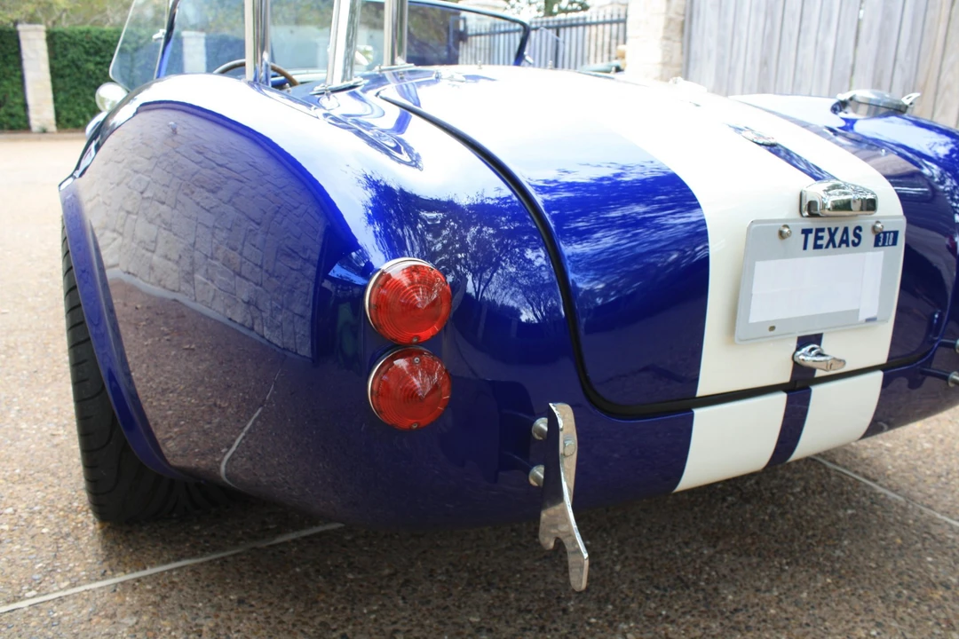 Shelby Cobra Replica - Image 28 of 31
