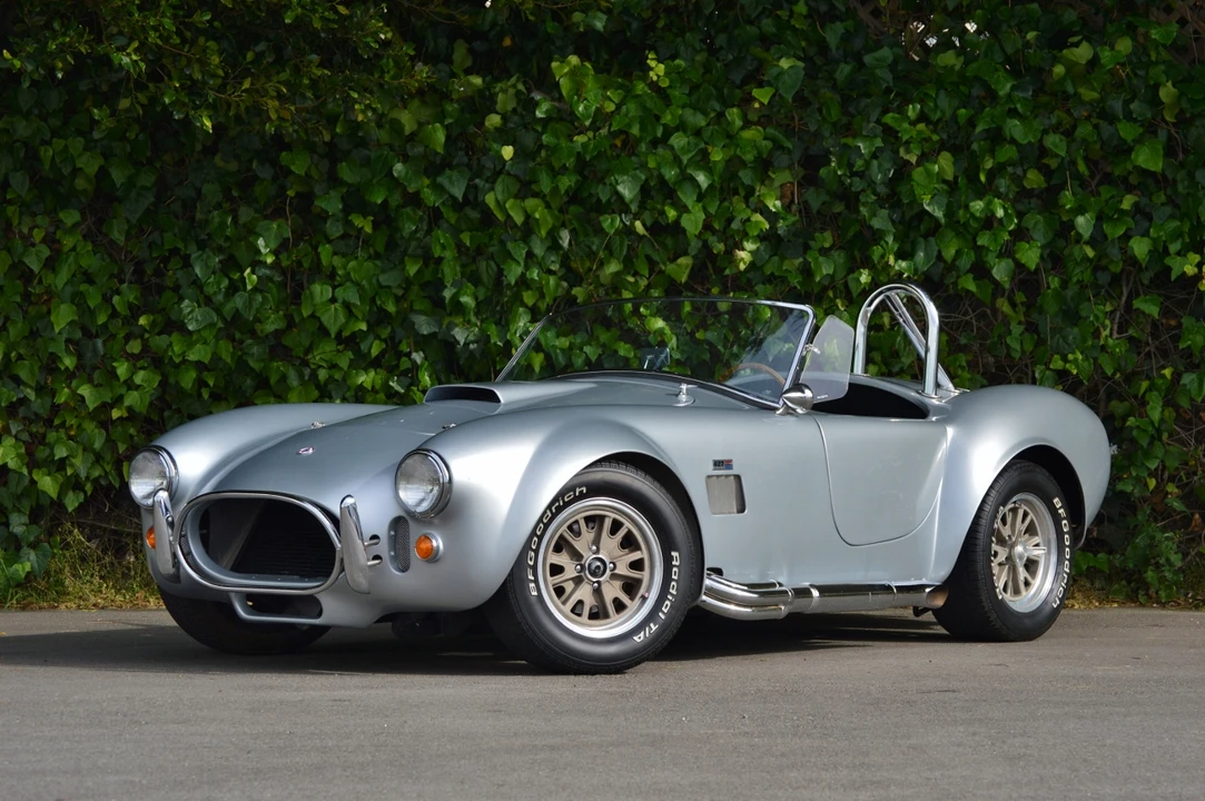Shelby Cobra Replica - Image 5 of 31