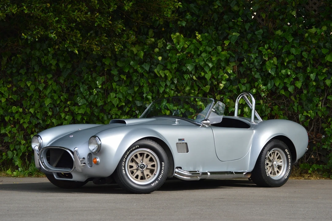 Shelby Cobra Replica - Image 4 of 31
