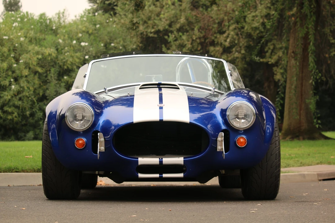 Shelby Cobra Replica - Image 6 of 31
