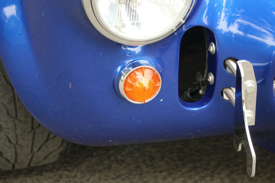 Shelby Cobra Replica - Image 25 of 31