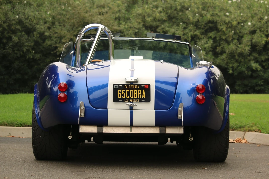 Shelby Cobra Replica - Image 11 of 31