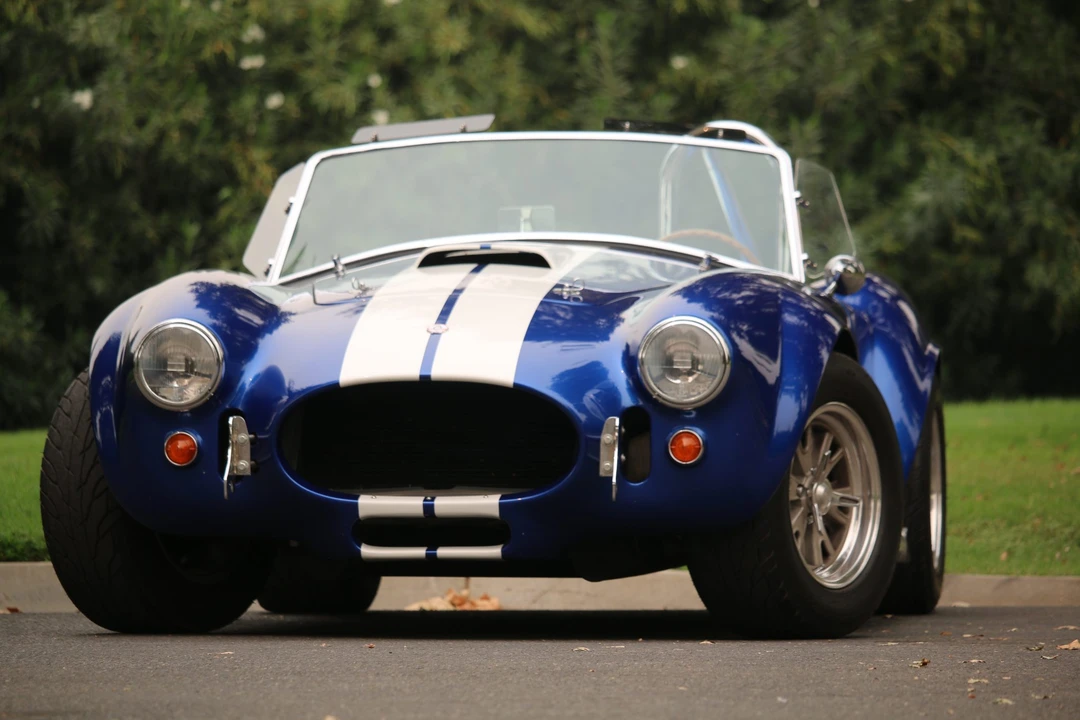 Shelby Cobra Replica - Image 5 of 31