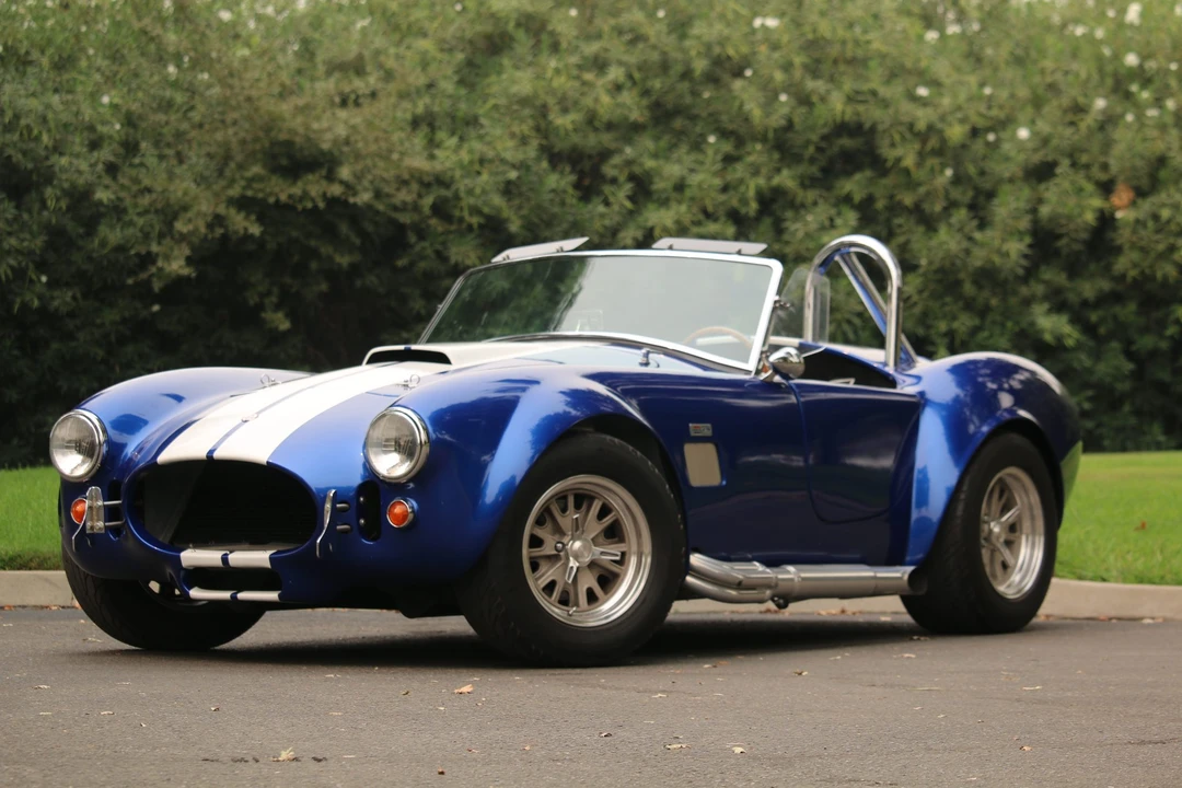 Shelby Cobra Replica - Image 3 of 31