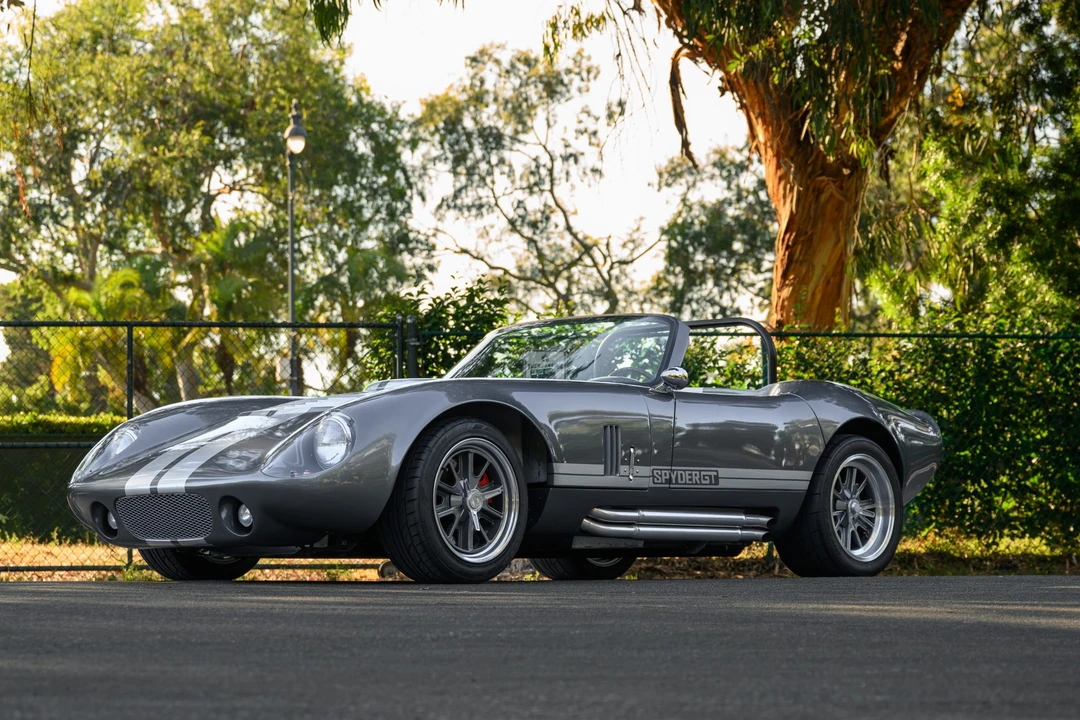 Shelby Daytona Replica - Image 3 of 31