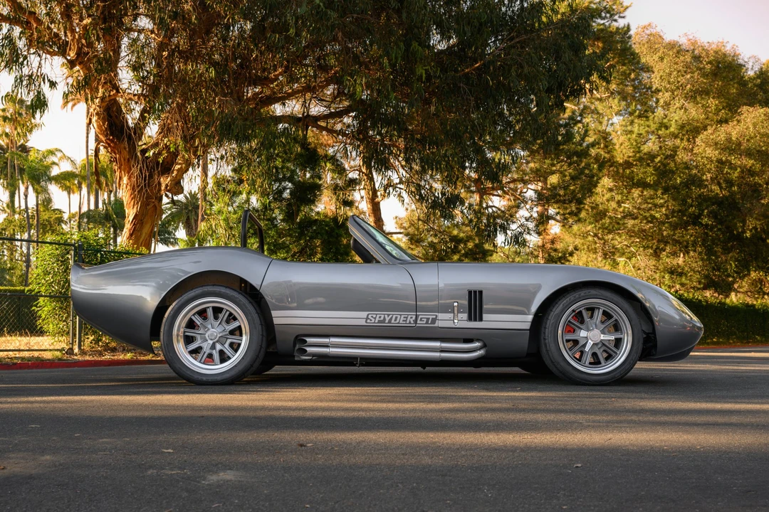Shelby Daytona Replica - Image 10 of 31