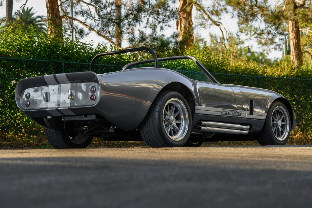 Shelby Daytona Replica - Image 9 of 31