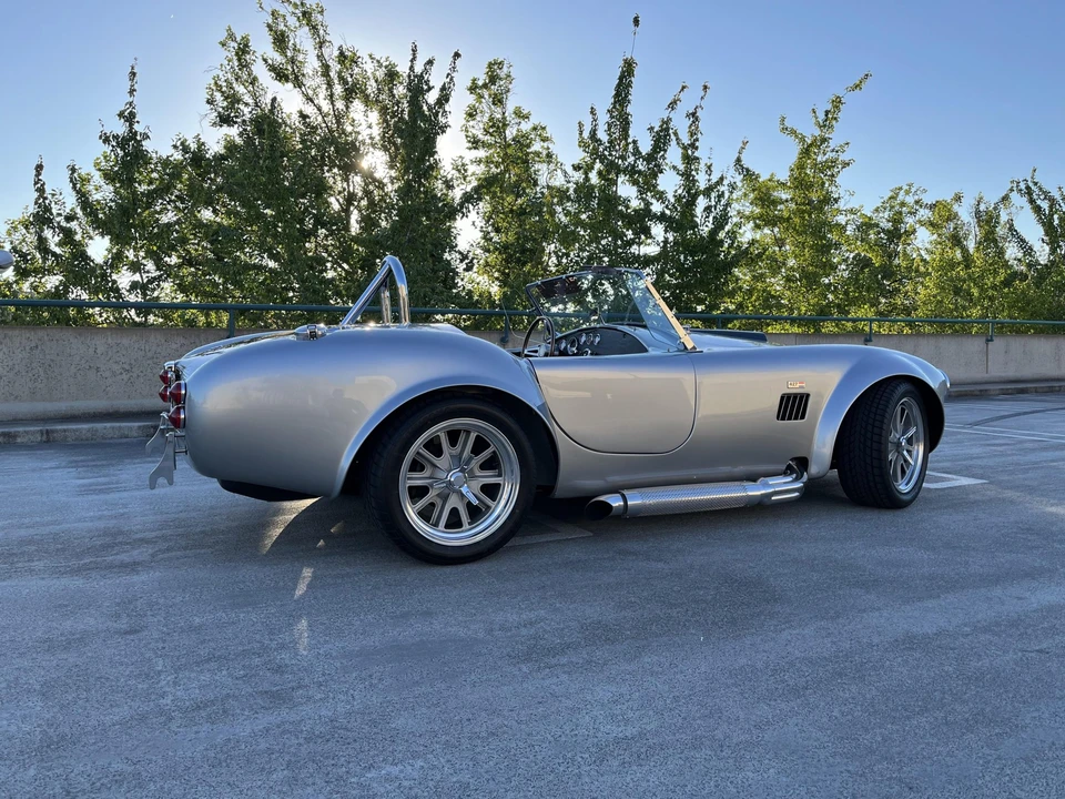 Shelby Cobra Replica - Image 12 of 31