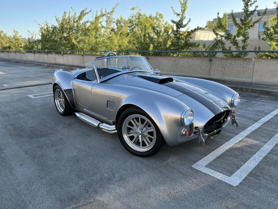 Shelby Cobra Replica - Image 8 of 31