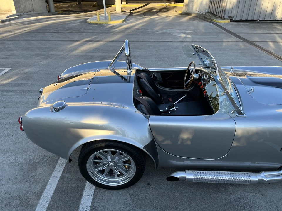 Shelby Cobra Replica - Image 23 of 31