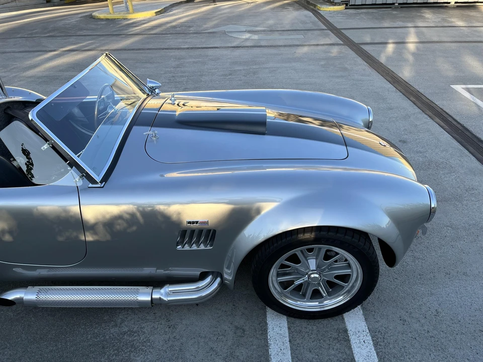 Shelby Cobra Replica - Image 22 of 31
