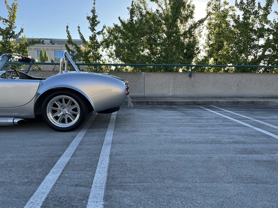 Shelby Cobra Replica - Image 21 of 31