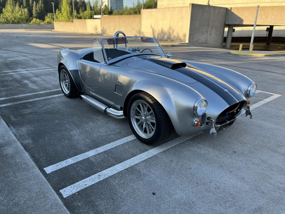 Shelby Cobra Replica - Image 9 of 31