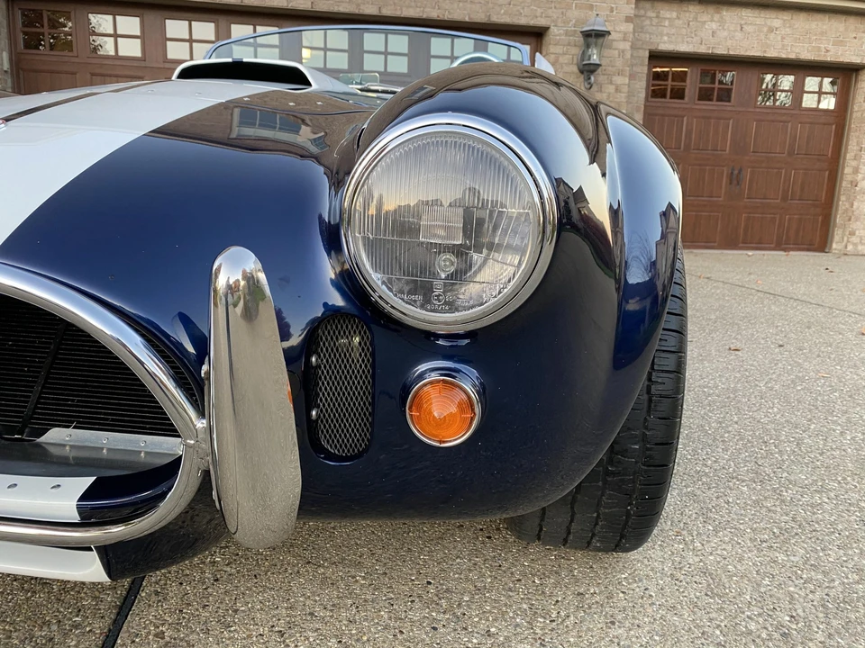 Shelby Cobra Replica - Image 23 of 31
